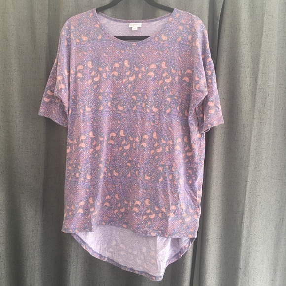 Lularoe Irma Tunic - XS - Picture 1 of 4
